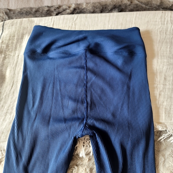 Year of Ours Ribbed Lace Up Football Leggings in Navy size Medium - Picture 10 of 17